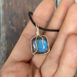 Minimalist Blue Labradorite Silver Wire Necklace